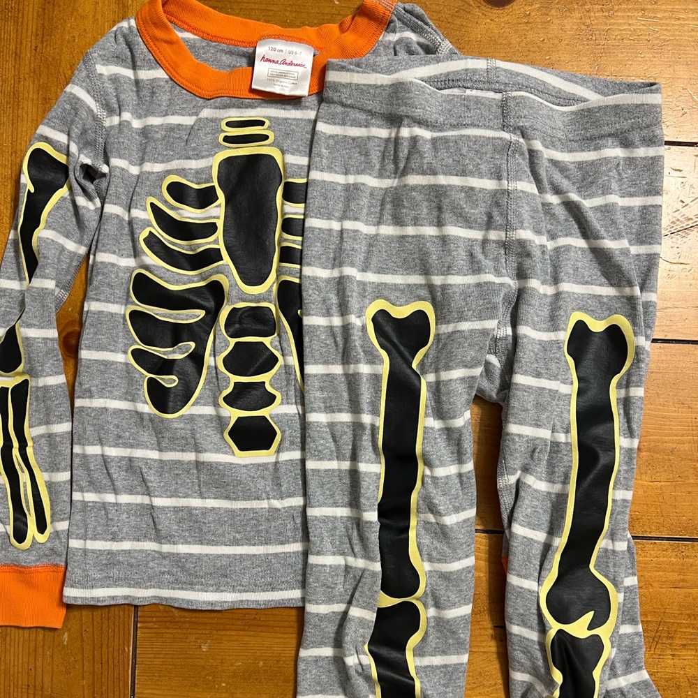 Hanna Andersson Skeleton Long John Pajamas Size 6/7